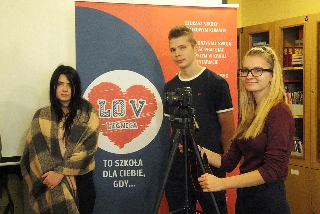 Gimnazjaliści z „dziewiątki” na warsztatach w „Heweliuszu”