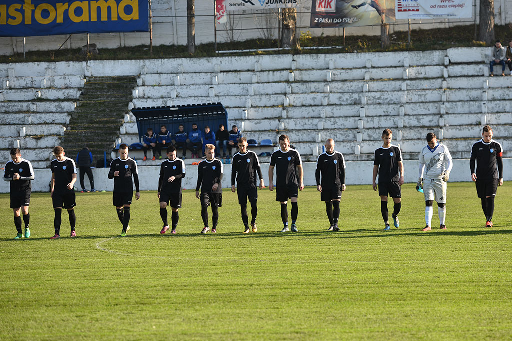 Piłkarze Konfeksu Legnica przegrali pierwszy mecz w sezonie