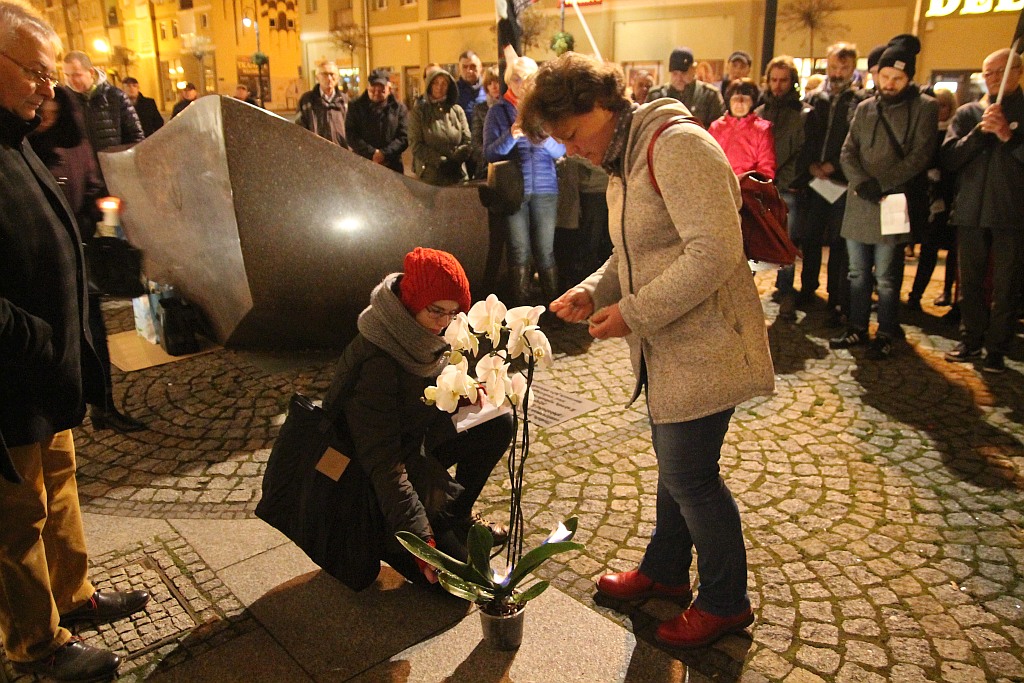 W niedzielne popołudnie oddali hołd Piotrowi Szczęsnemu