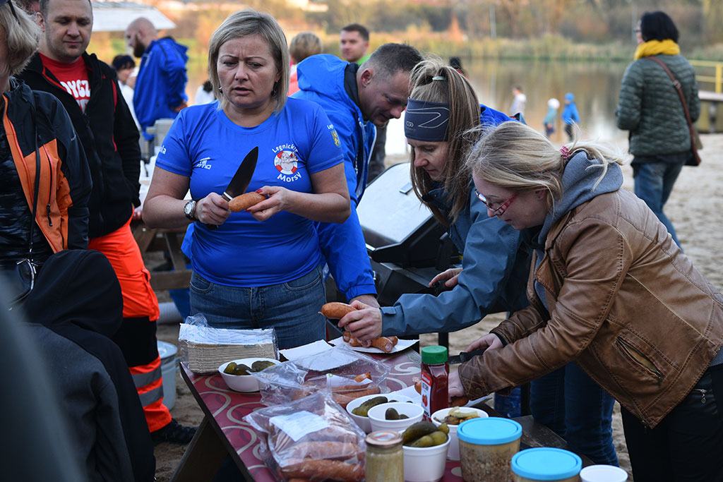 Legnickie Morsy zainaugurowały sezon na kąpielisku Kormoran