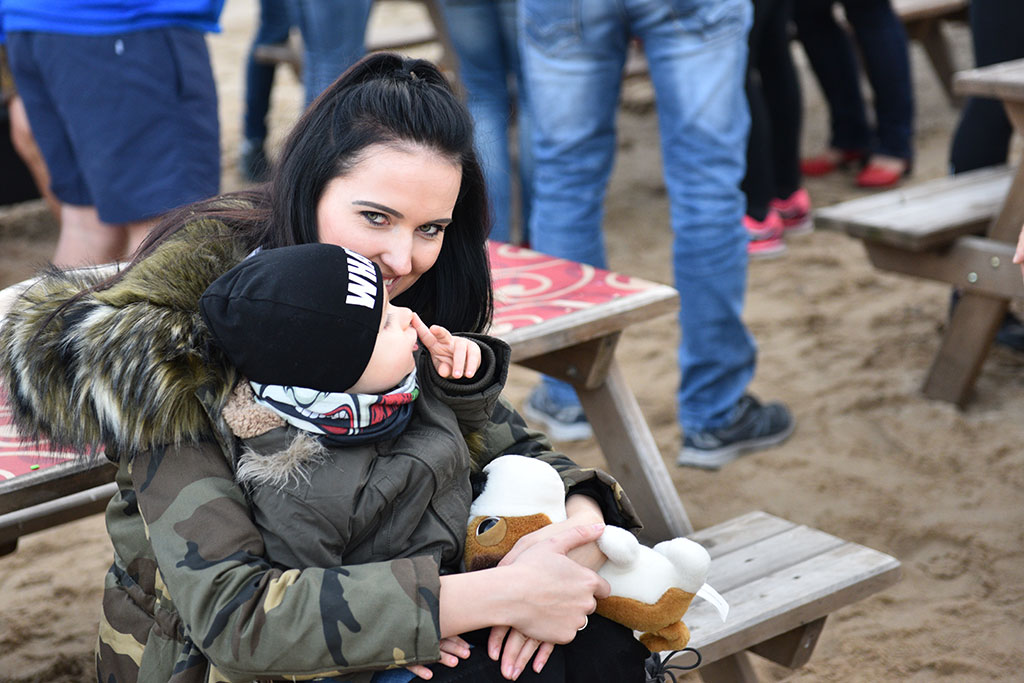 Legnickie Morsy zainaugurowały sezon na kąpielisku Kormoran