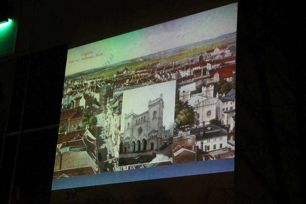 79. rocznica „nocy kryształowej” w teatrze i na ulicy Gwarnej