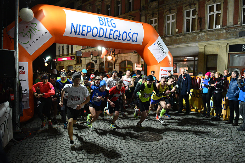 Legnicki Bieg Niepodległości wygrał Tomasz Sobczyk z Wrocławia