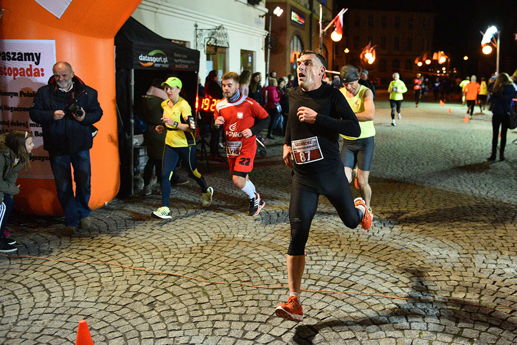 Legnicki Bieg Niepodległości wygrał Tomasz Sobczyk z Wrocławia