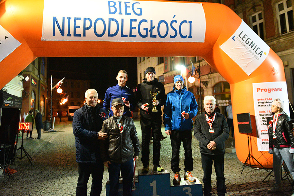 Legnicki Bieg Niepodległości wygrał Tomasz Sobczyk z Wrocławia