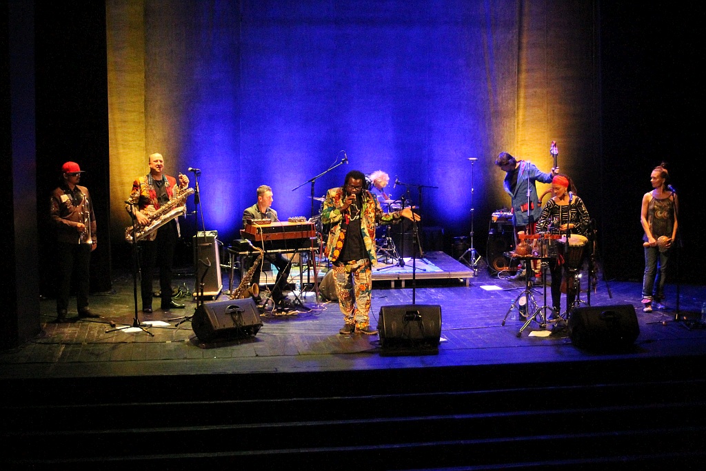 Koncert Mamadou&Sama Yoon „Bo my, Polacy” w legnickim teatrze