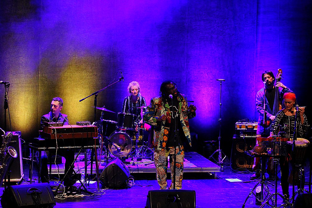 Koncert Mamadou&Sama Yoon „Bo my, Polacy” w legnickim teatrze