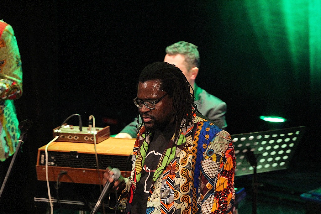 Koncert Mamadou&Sama Yoon „Bo my, Polacy” w legnickim teatrze