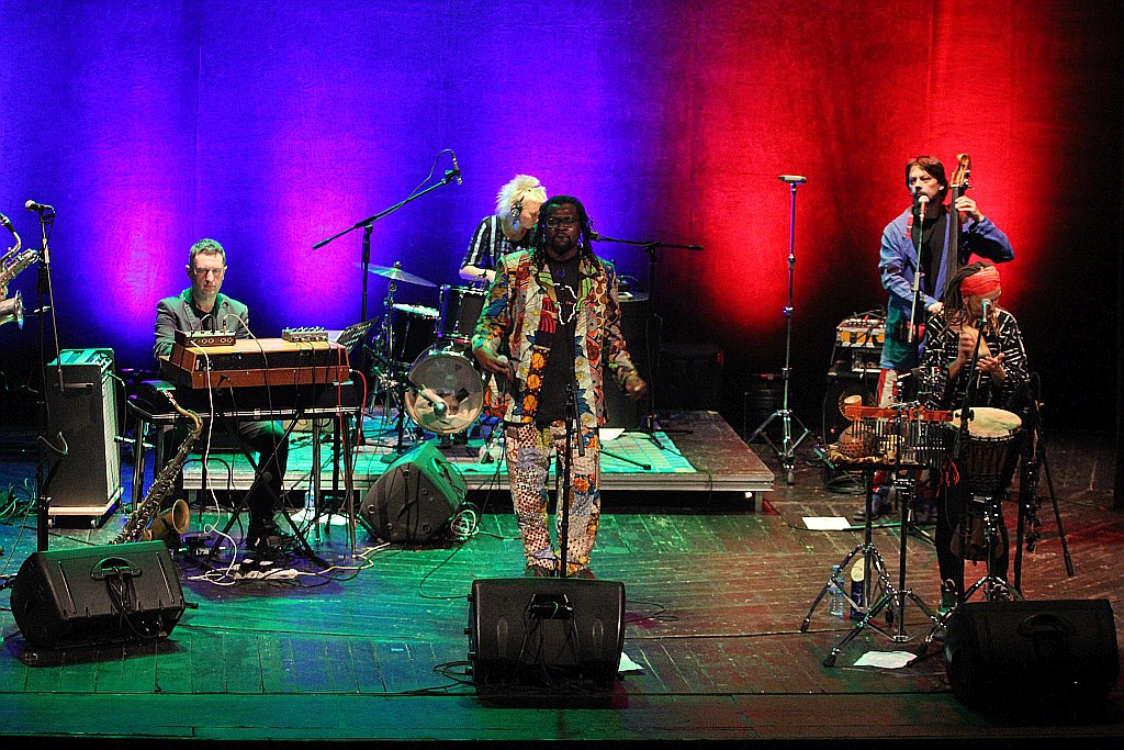 Koncert Mamadou&Sama Yoon „Bo my, Polacy” w legnickim teatrze