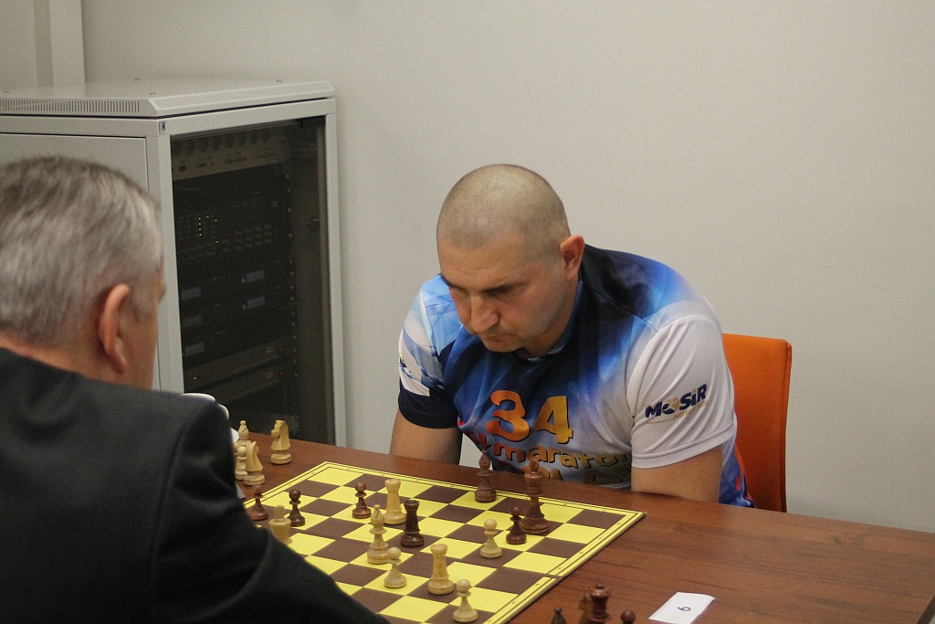 Pracownicy KGHM grali w szachy w Letia Business Center