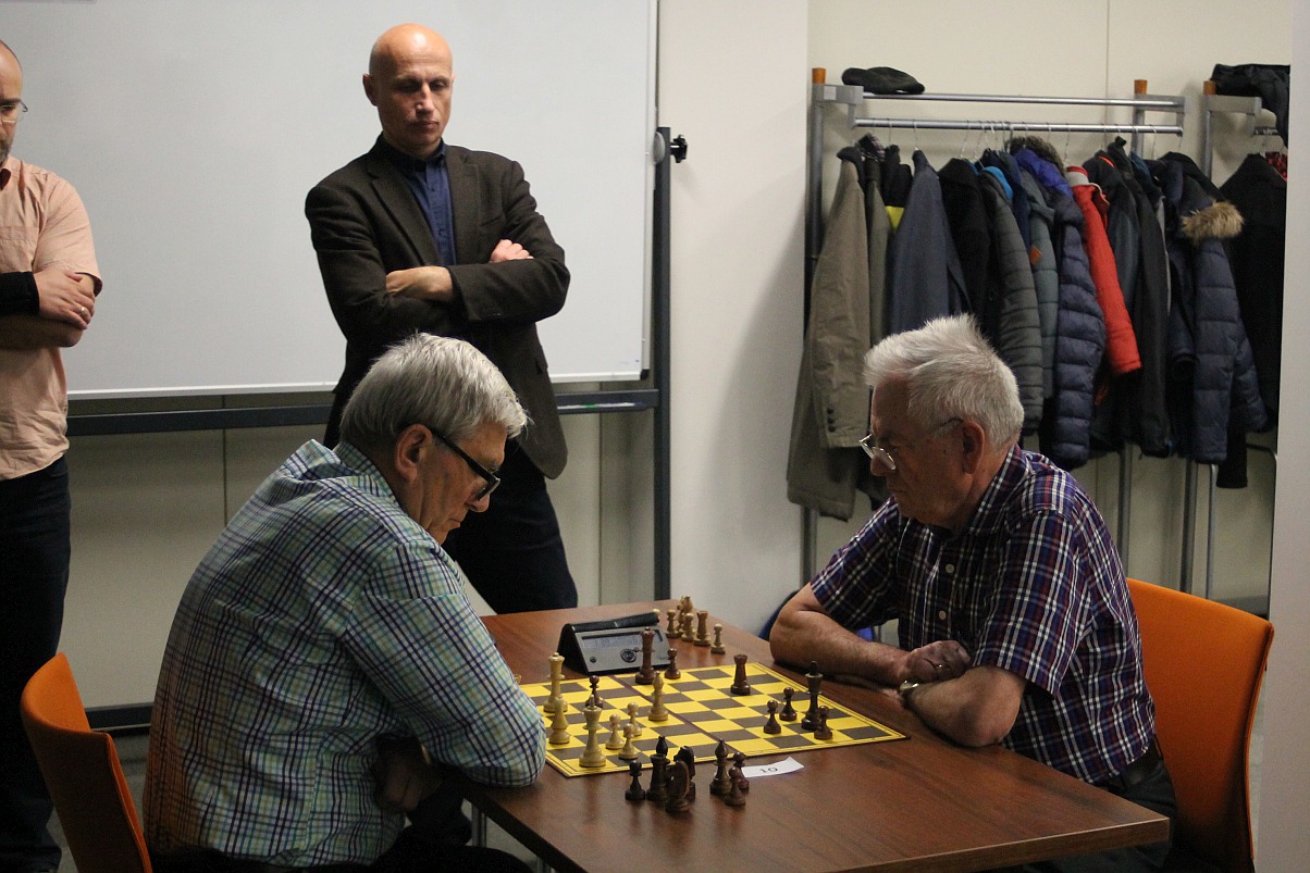 Pracownicy KGHM grali w szachy w Letia Business Center