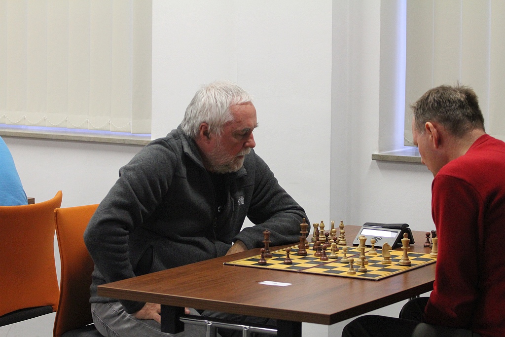 Pracownicy KGHM grali w szachy w Letia Business Center