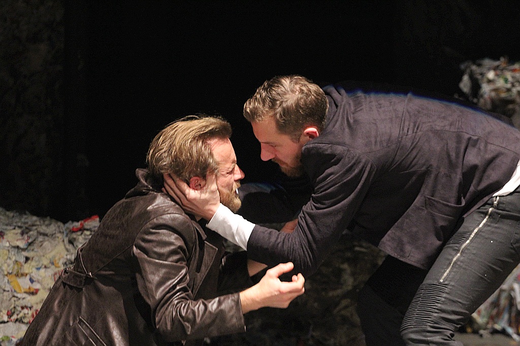 Biesy w reżyserii Jacka Głomba na jubileusz teatralny