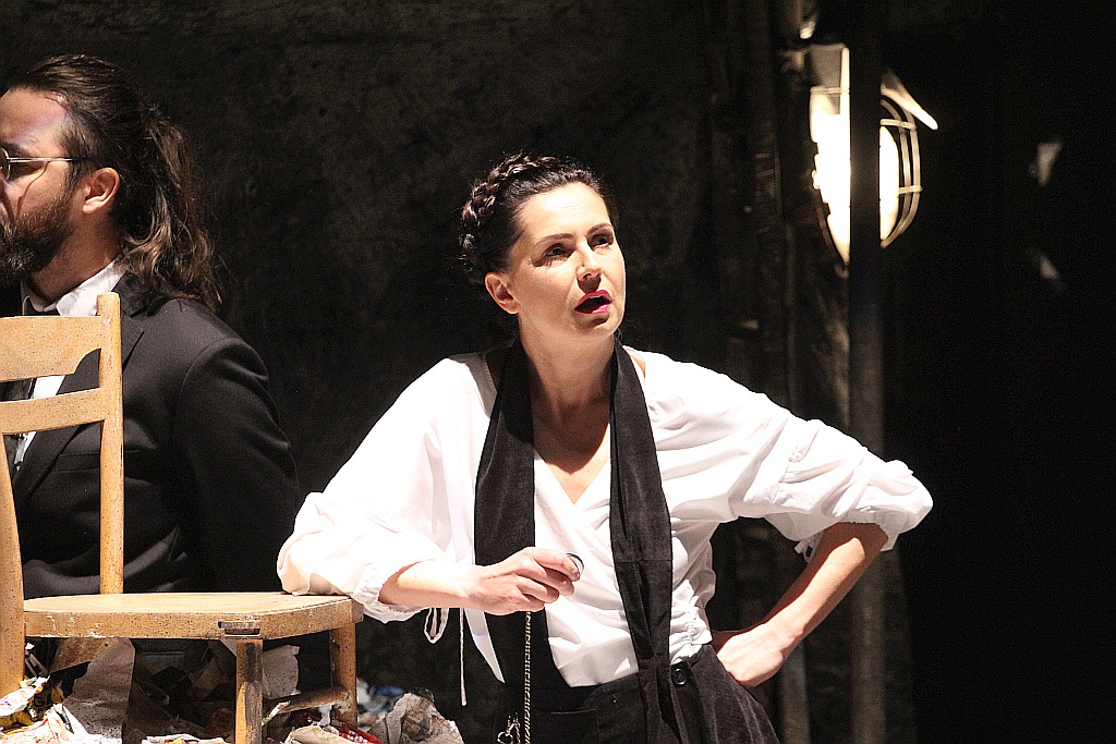 Biesy w reżyserii Jacka Głomba na jubileusz teatralny