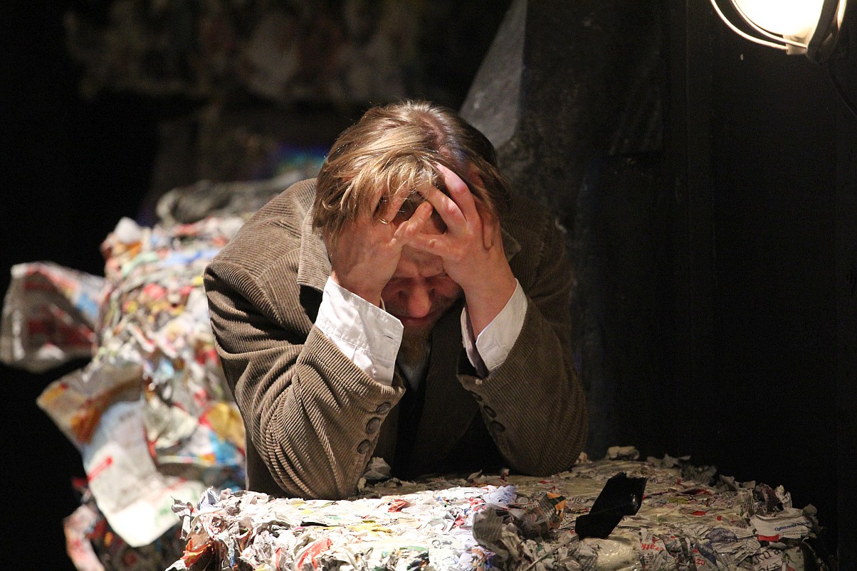 Biesy w reżyserii Jacka Głomba na jubileusz teatralny