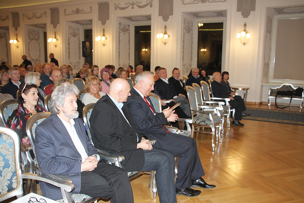 W Sali Królewskiej odbyła się promocja Szkiców Legnickich