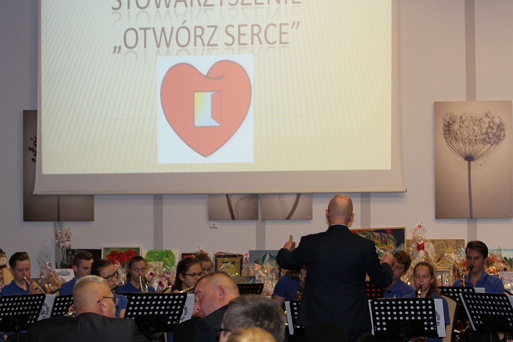 Rekordowa kwota na aukcji na rzecz Stowarzyszenia Otwórz Serce