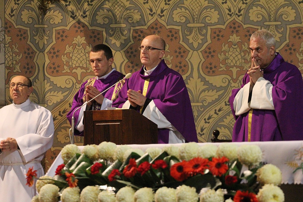 Blisko tysiąc osób przyszło pożegnać Marka Podskalnego