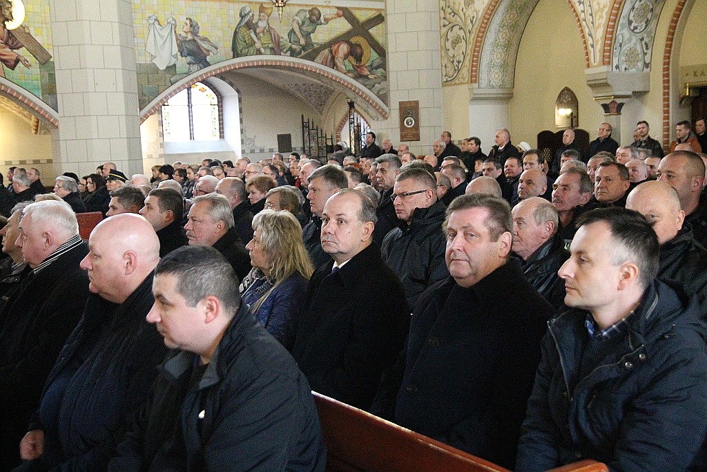 Blisko tysiąc osób przyszło pożegnać Marka Podskalnego