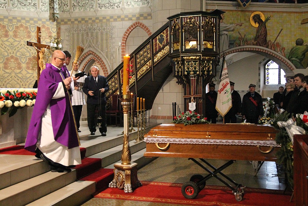 Blisko tysiąc osób przyszło pożegnać Marka Podskalnego