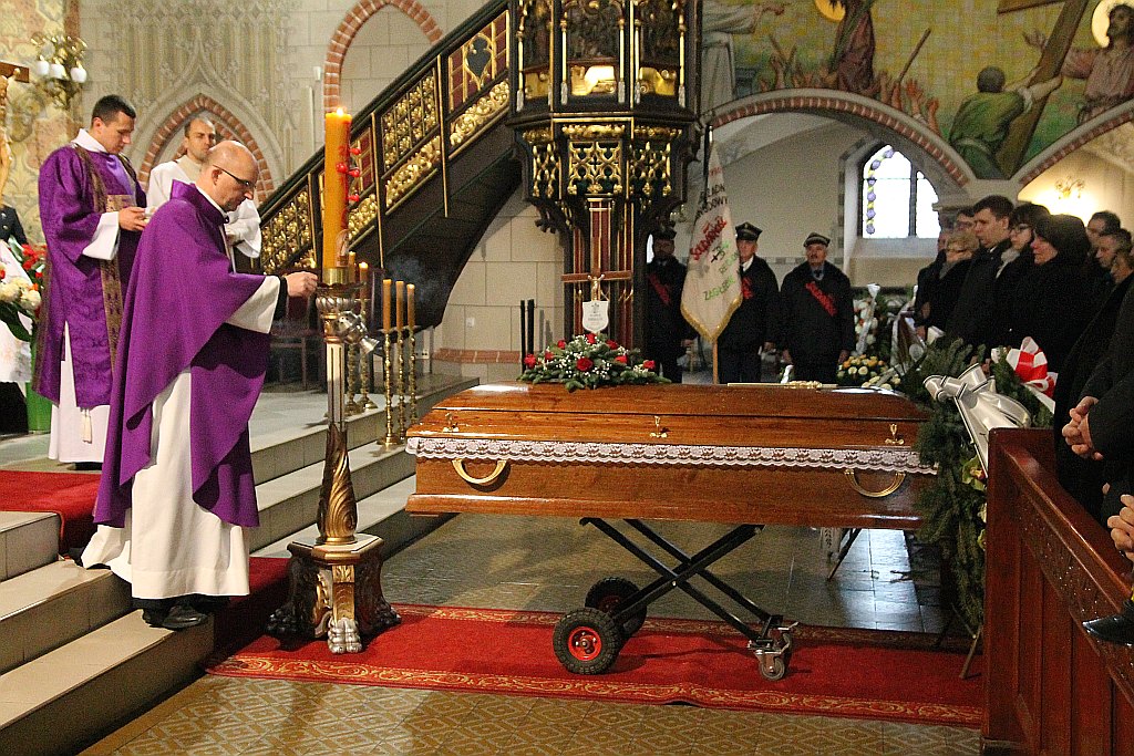Blisko tysiąc osób przyszło pożegnać Marka Podskalnego