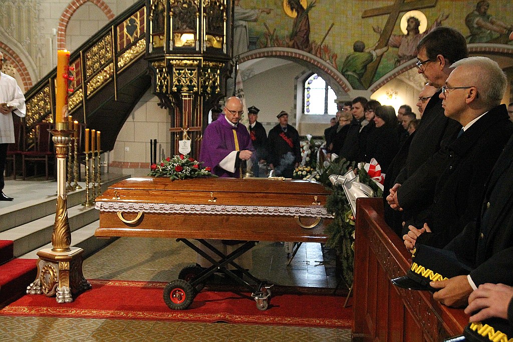Blisko tysiąc osób przyszło pożegnać Marka Podskalnego