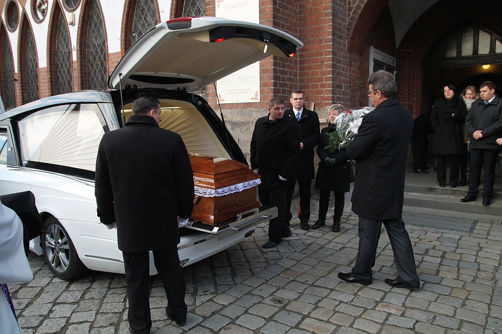 Blisko tysiąc osób przyszło pożegnać Marka Podskalnego