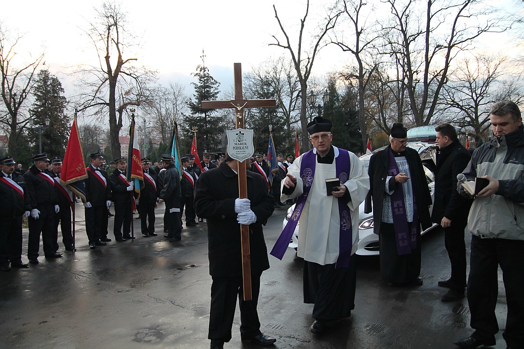 Blisko tysiąc osób przyszło pożegnać Marka Podskalnego