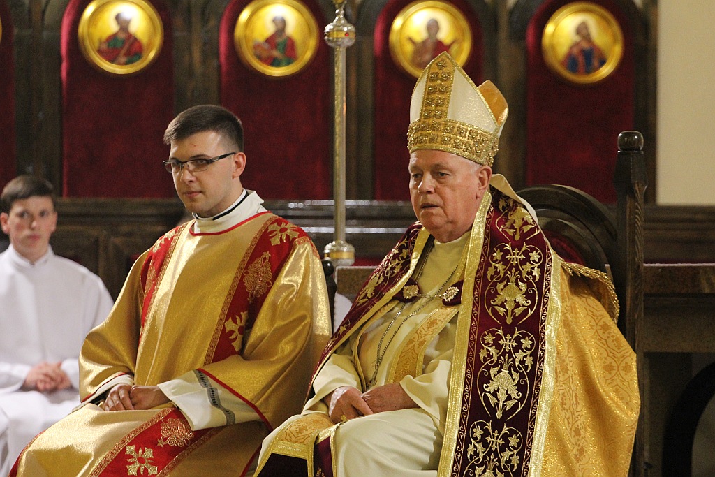 Nabożeństwo i poświecenie organów w kościele na Piekarach