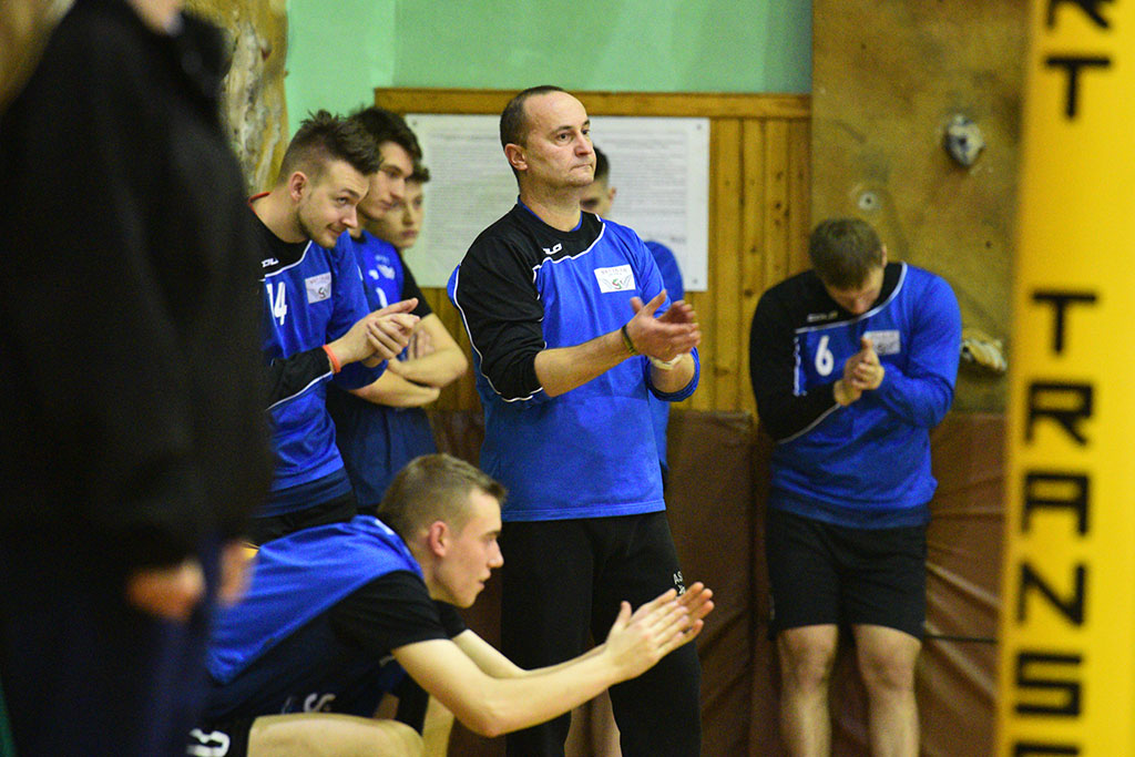 Siatkarze Ikara na fali. Rozbili Tygrysy Strzelin w 70 minut