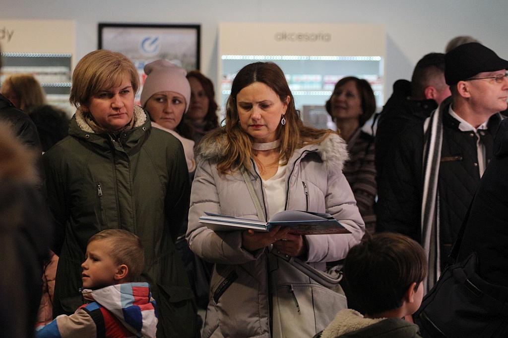 W Galerii Piastów Mikołajki i promocja książki Przygody Julka