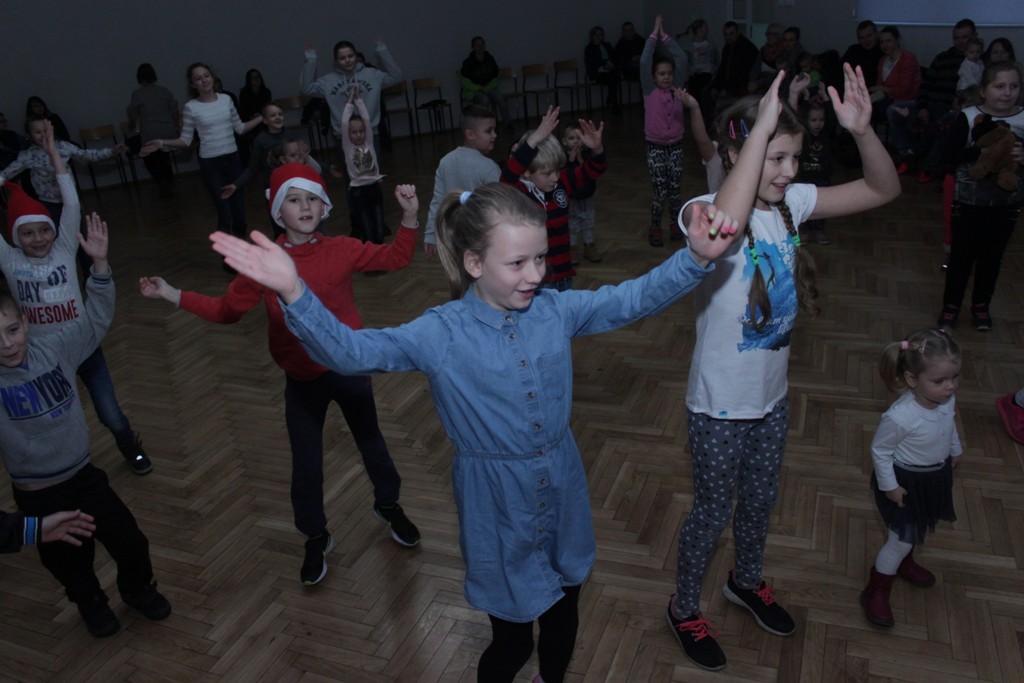 Sanie ze Świętym Mikołajem już zajechały do gminy Kunice