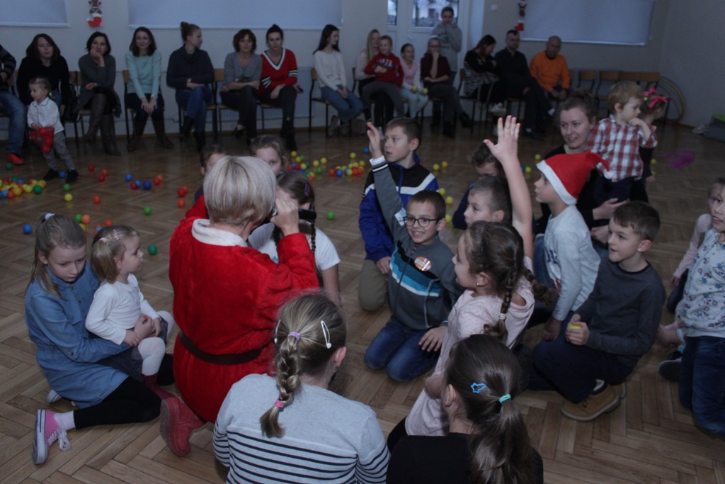 Sanie ze Świętym Mikołajem już zajechały do gminy Kunice