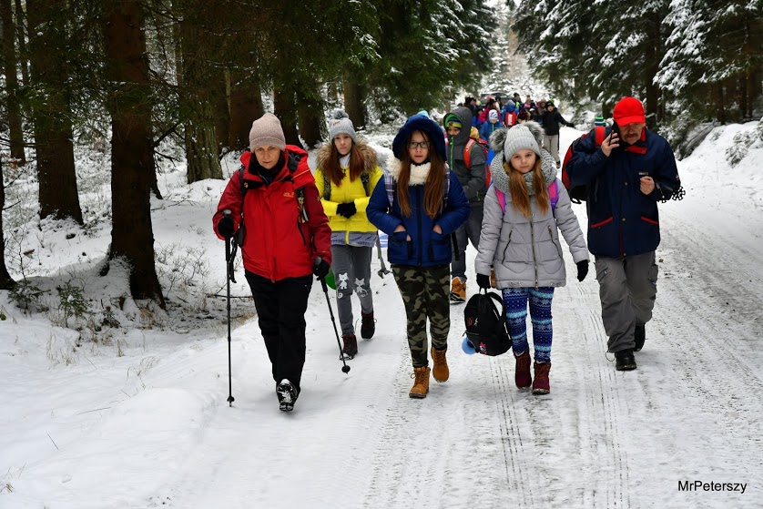 Prawie setka dzieci wyjechała na Rajd Mikołajkowy w góry