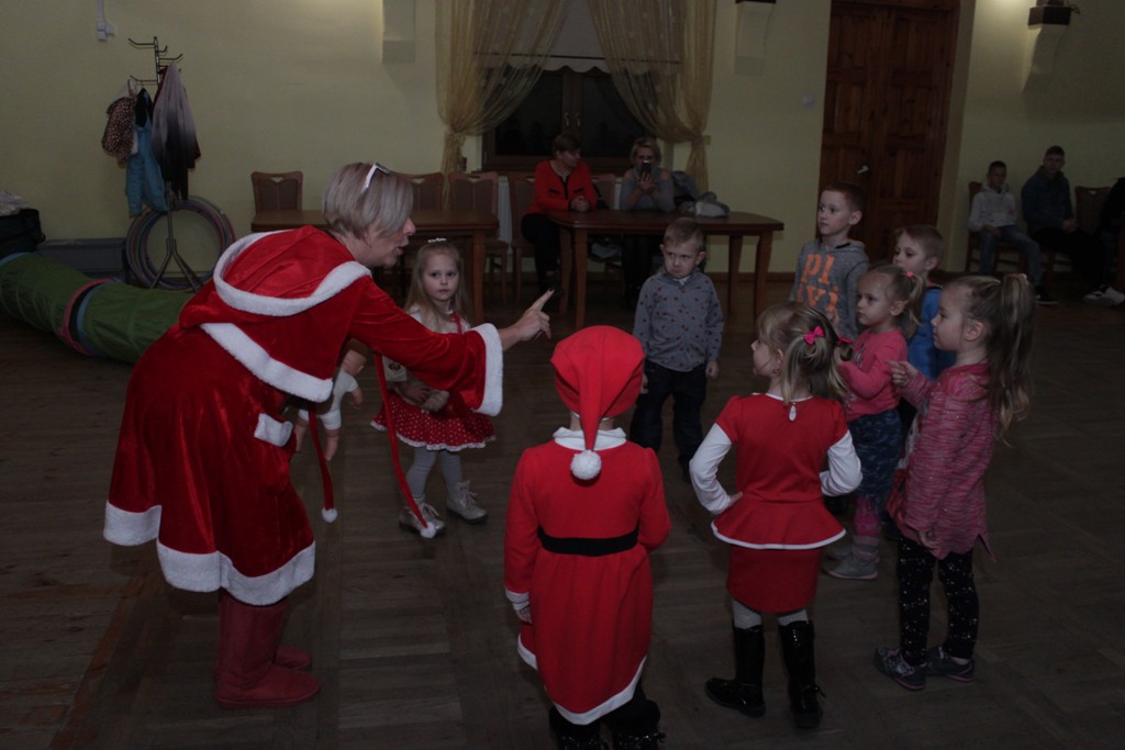 Sanie ze Świętym Mikołajem już zajechały do gminy Kunice