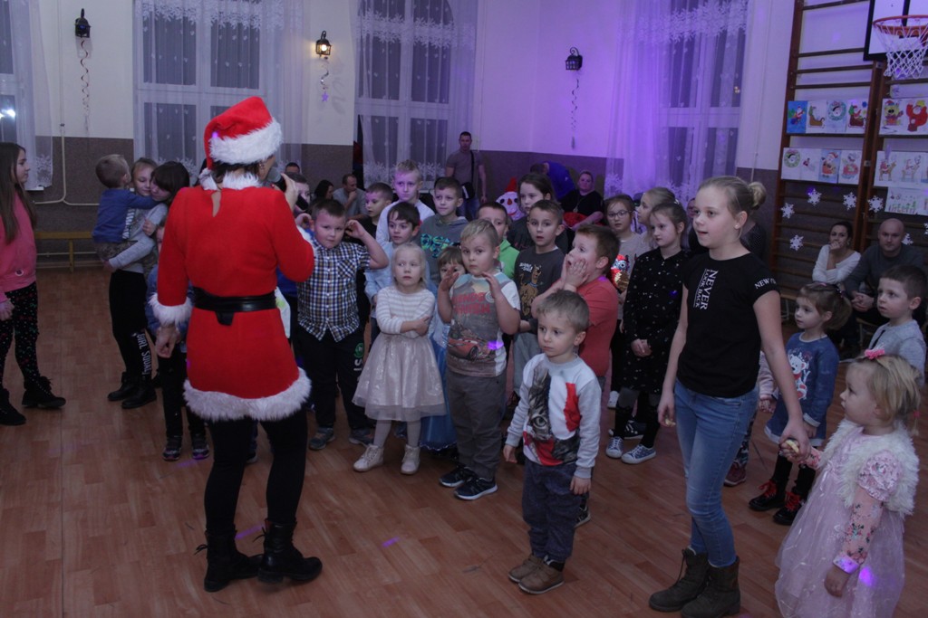 Sanie ze Świętym Mikołajem już zajechały do gminy Kunice