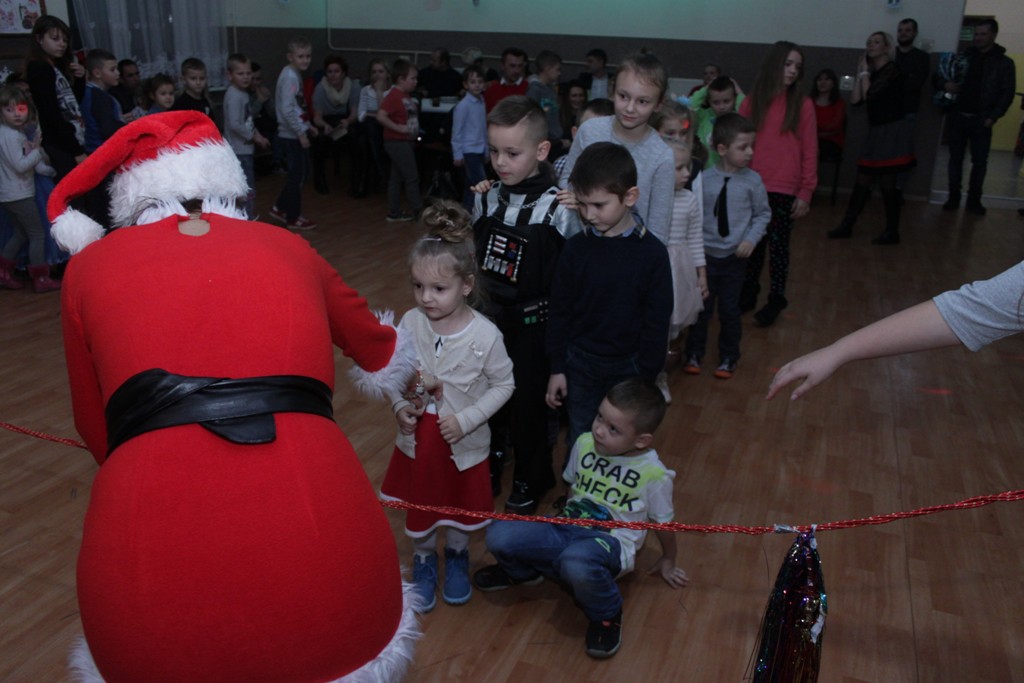 Sanie ze Świętym Mikołajem już zajechały do gminy Kunice