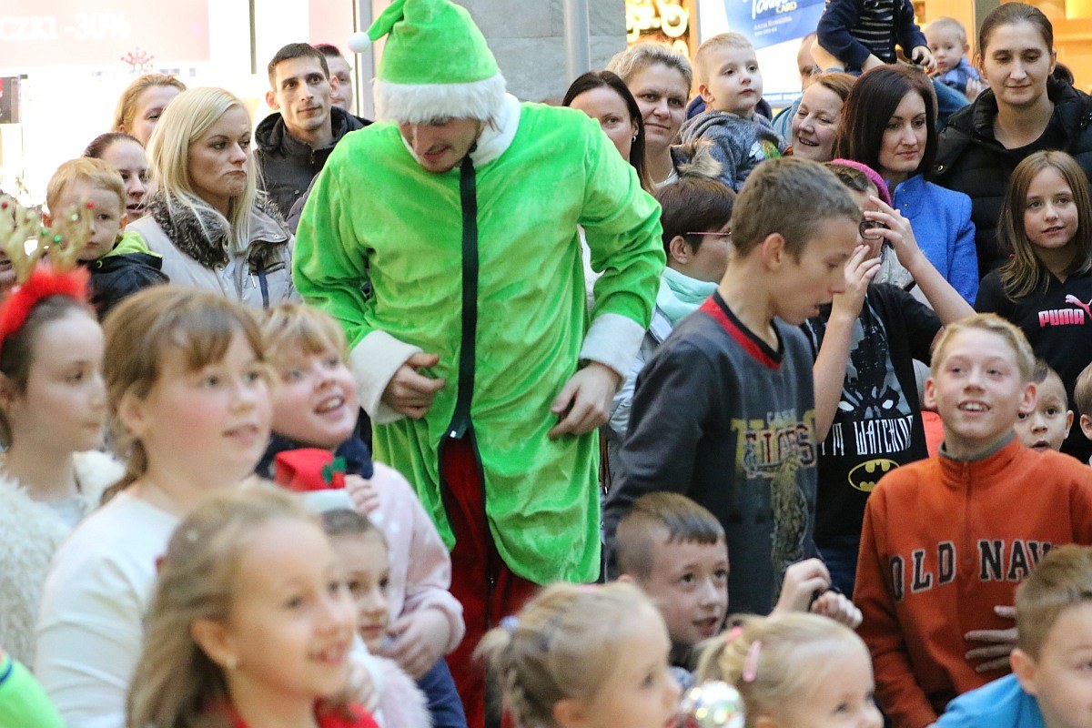 Było słodko, było wesoło - dzieci opanowały Galerię Piastów
