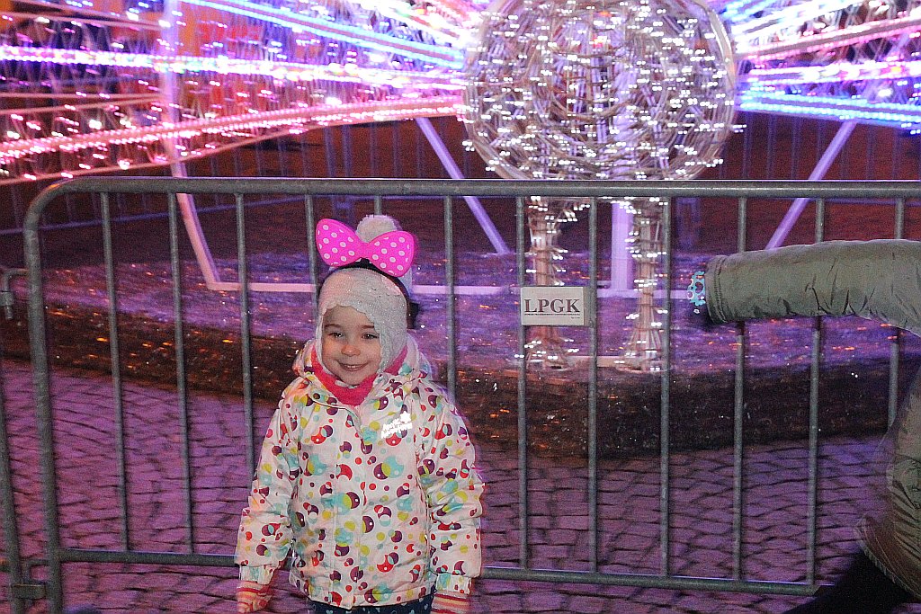 Iluminacje w mieście rozbłysły to znak, że święta już blisko