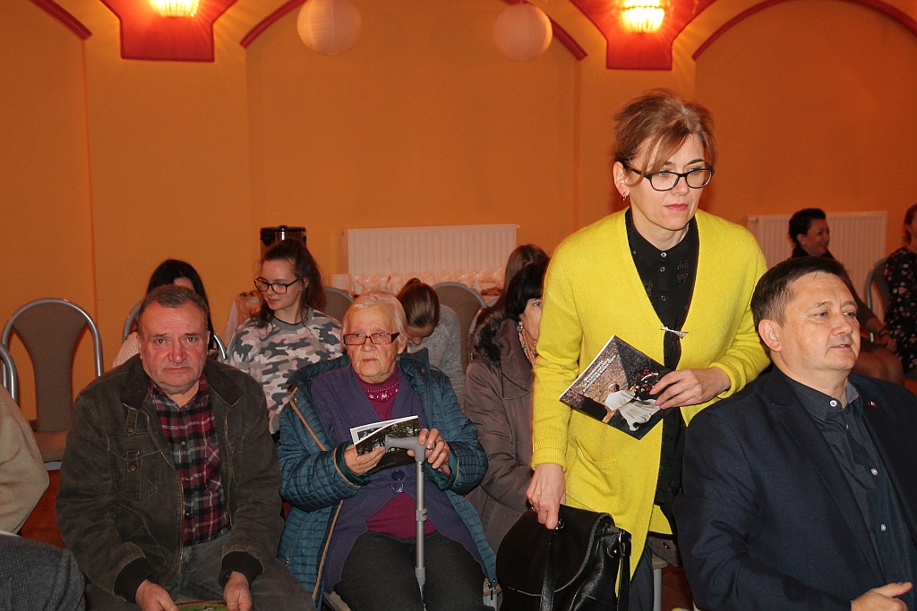 Anna Jurksztowicz i Krzesimir Dębski w Legnickim Polu