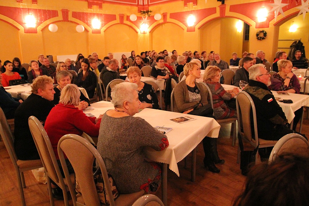 Anna Jurksztowicz i Krzesimir Dębski w Legnickim Polu