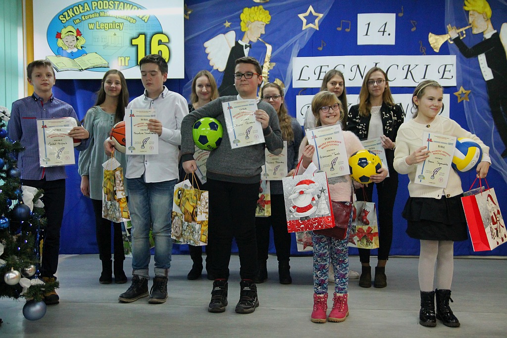 W Szkole Podstawowej nr 16 odbyło się Dyktando Legnickie