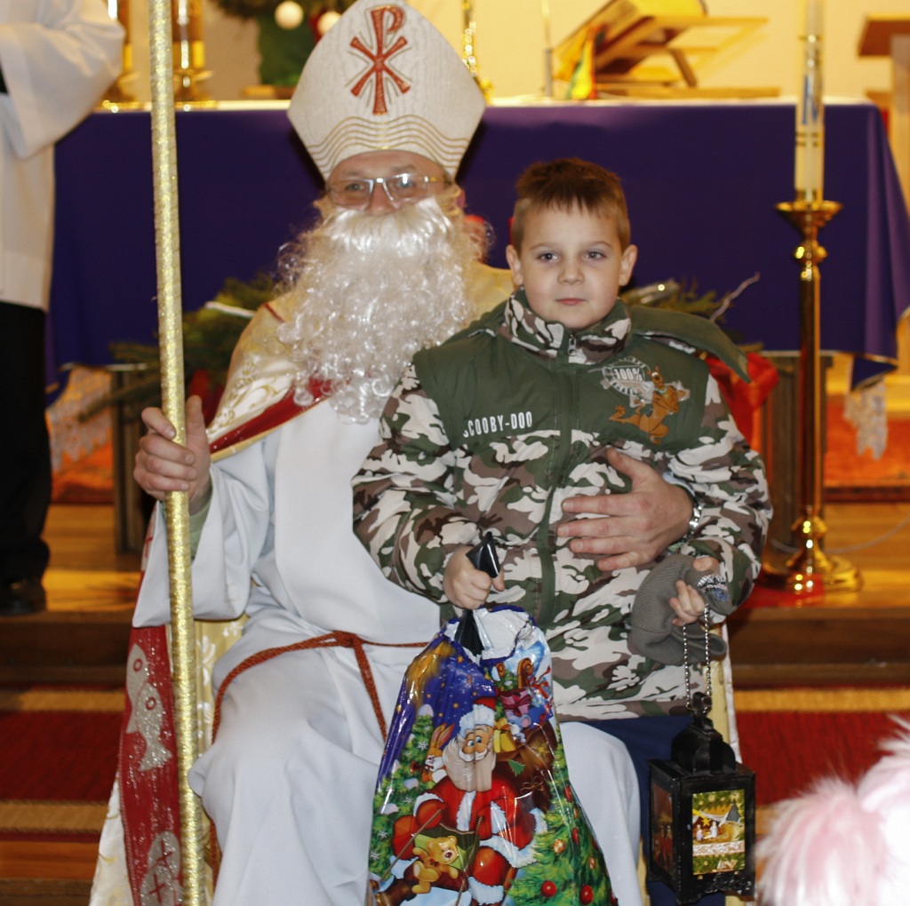 Dzieci z gminy Miłkowice gościły u siebie Świętego Mikołaja