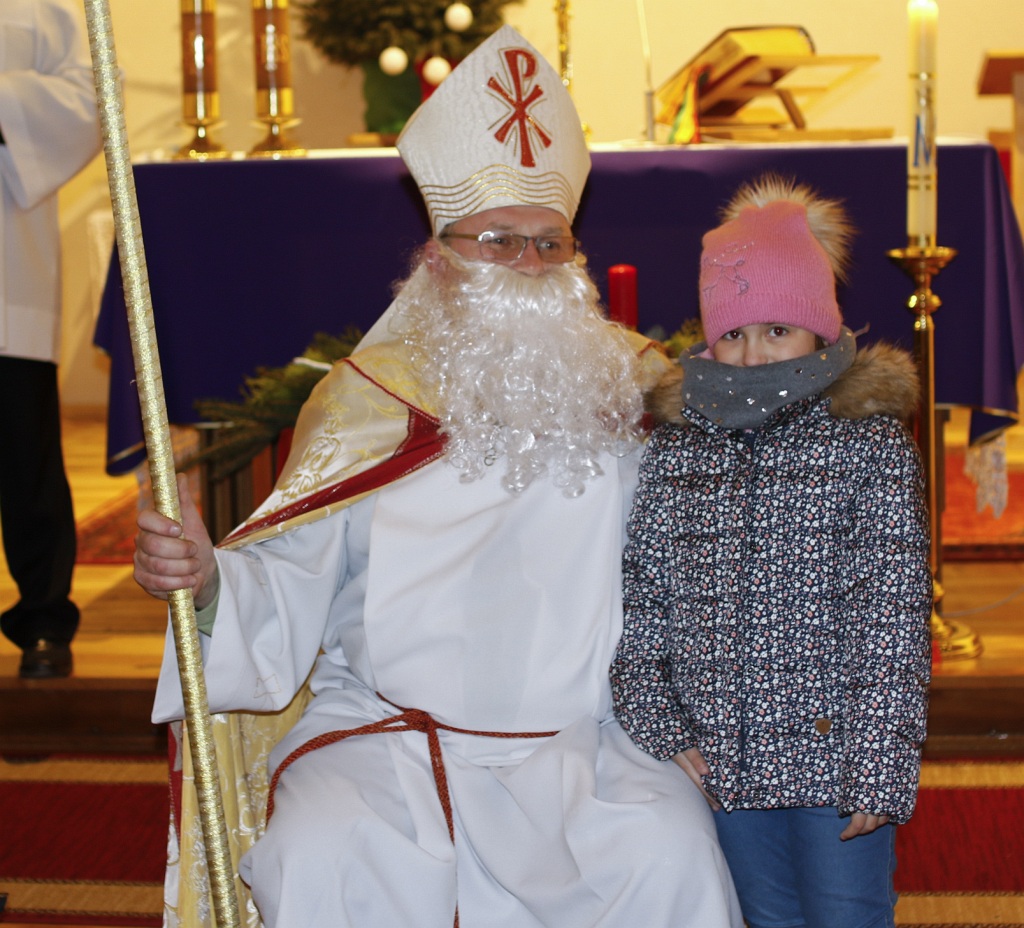 Dzieci z gminy Miłkowice gościły u siebie Świętego Mikołaja