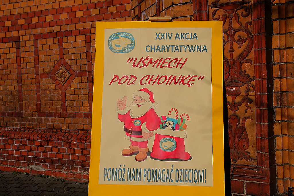 Integracyjna zabawa ze Świętym Mikołajem w SP nr 4