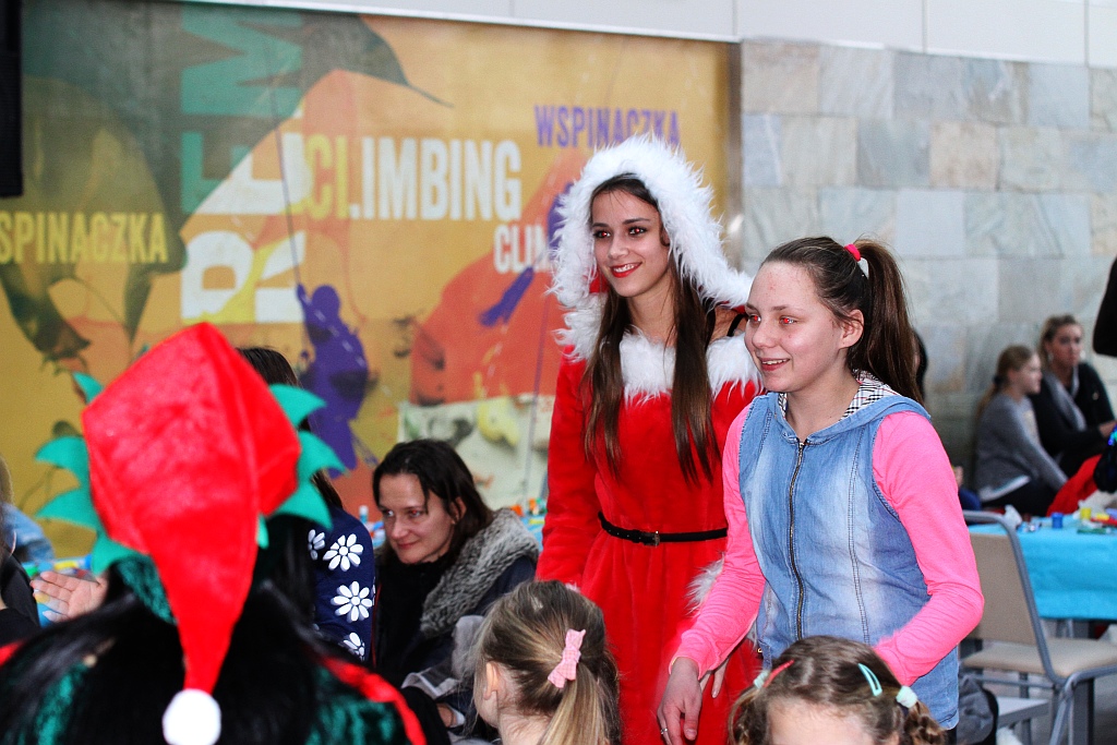 Święty Mikołaj odwiedził najmłodszych w Parku Play City