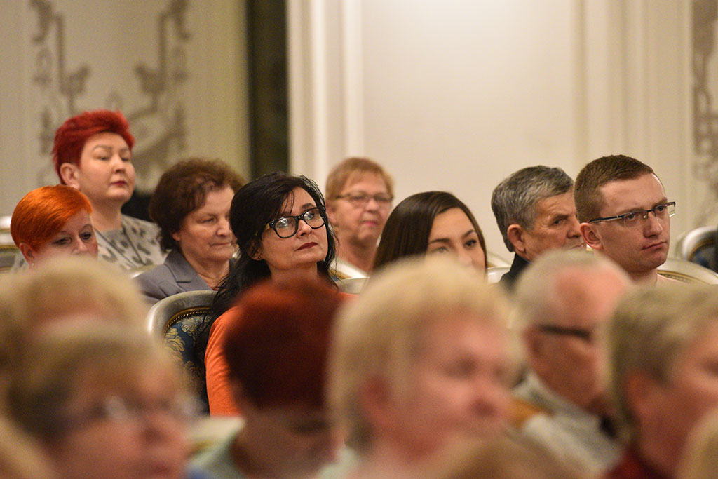Kolędy i pastorałki ze świata zabrzmiały w Sali Królewskiej