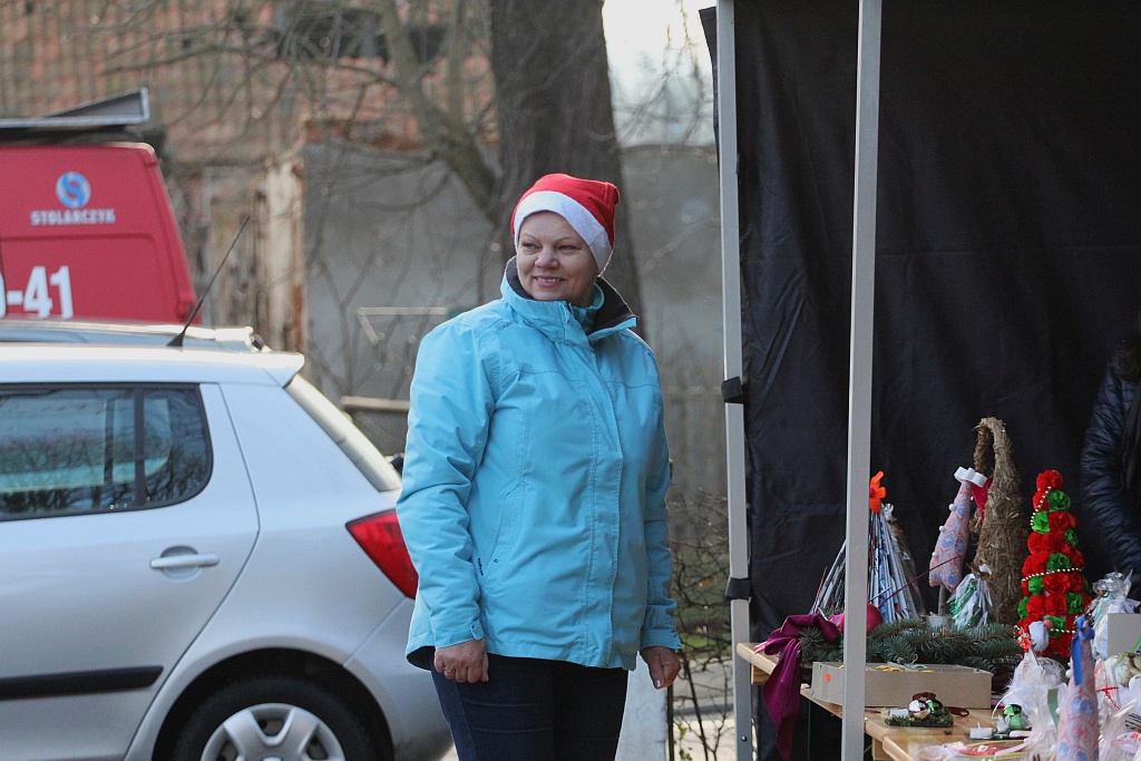 Prawdziwe tłumy na Jarmarku Bożonarodzeniowym w Kunicach