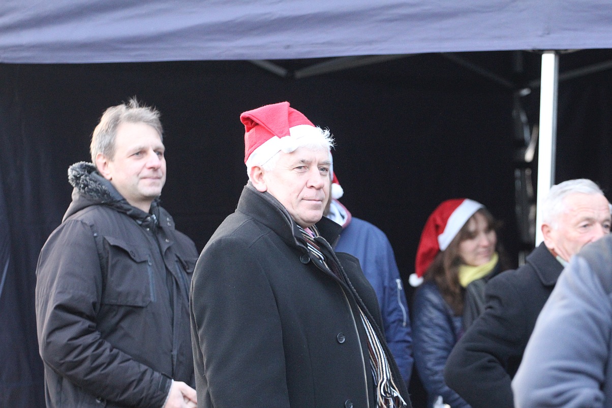Prawdziwe tłumy na Jarmarku Bożonarodzeniowym w Kunicach