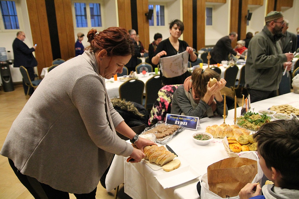 Tradycyjne przedświąteczne spotkanie, czyli Wigilia Narodów